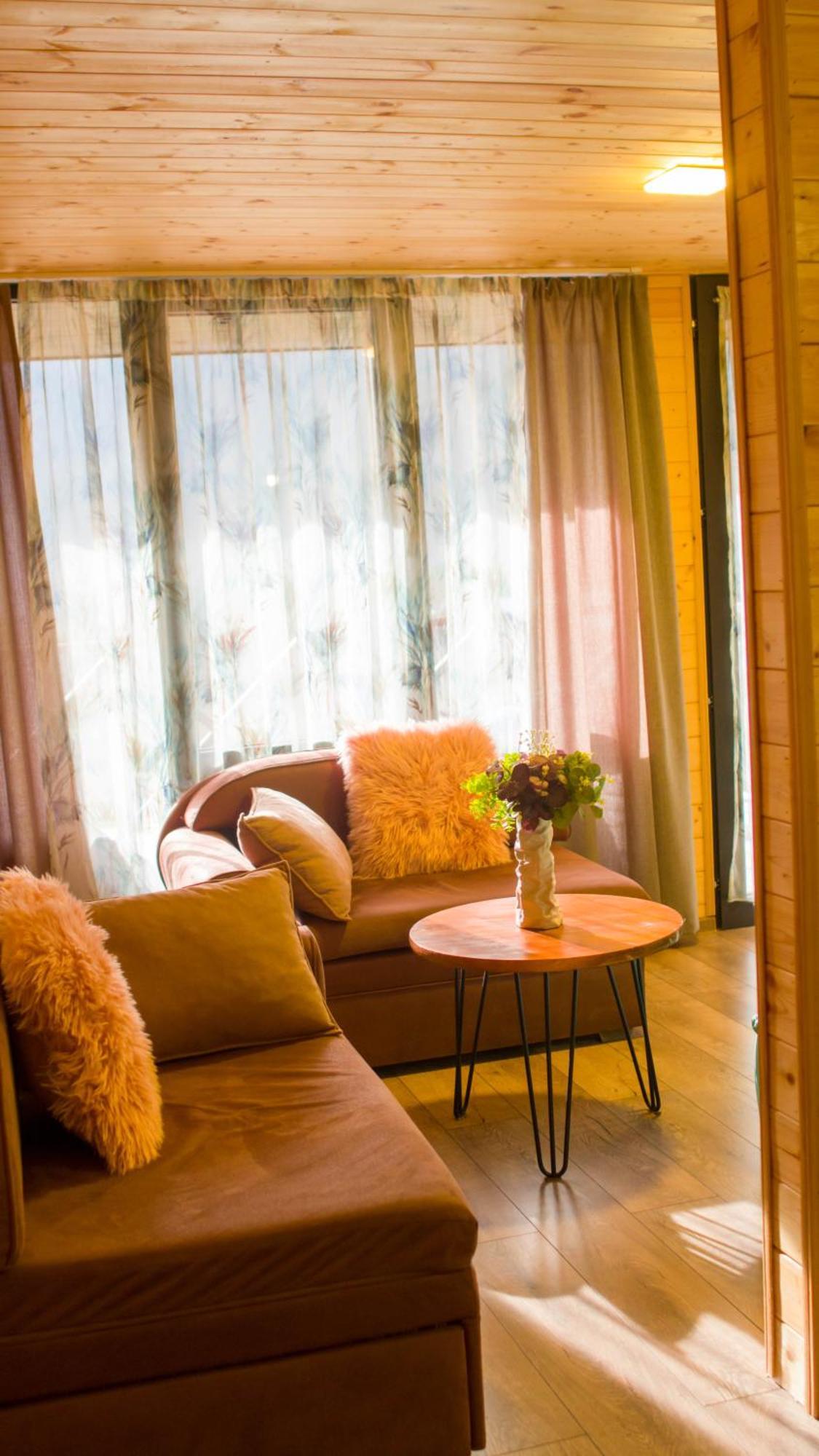 Cliffside Cottage Kazbegi Exterior photo